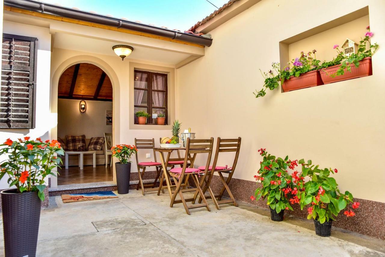 Apartman Mare Задар Экстерьер фото